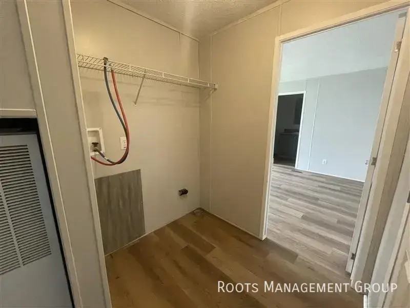 24 Locust St #24 - Photo 7 of 19