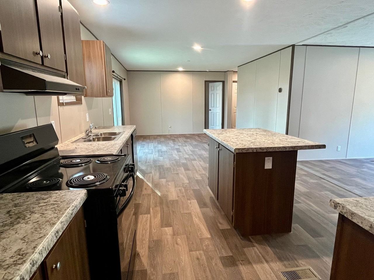 573 Carter Rd - Photo 5 of 17