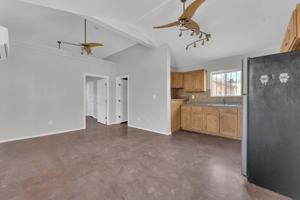 featured image of 1127 N El Paso St #5