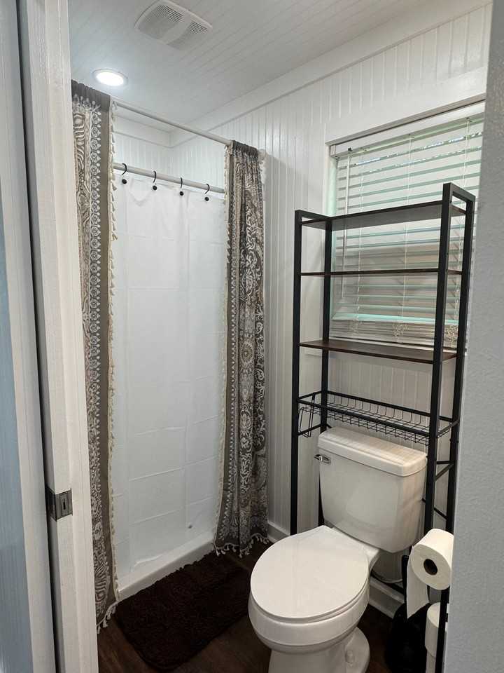 4004 Highway - Photo 3 of 12