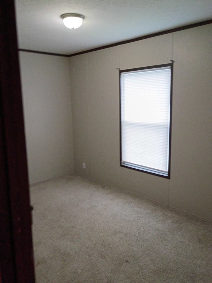 1640 Gale Dr - Photo 3 of 16