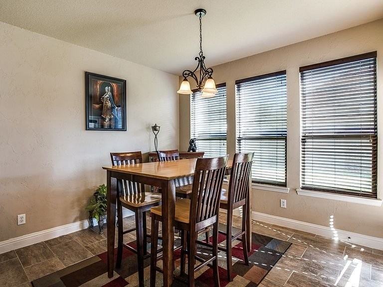 9595 Knight Ln - Photo 7 of 16