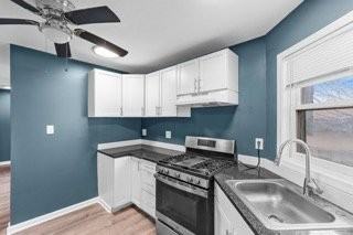 404 N Superior St #4 - Photo 3 of 8