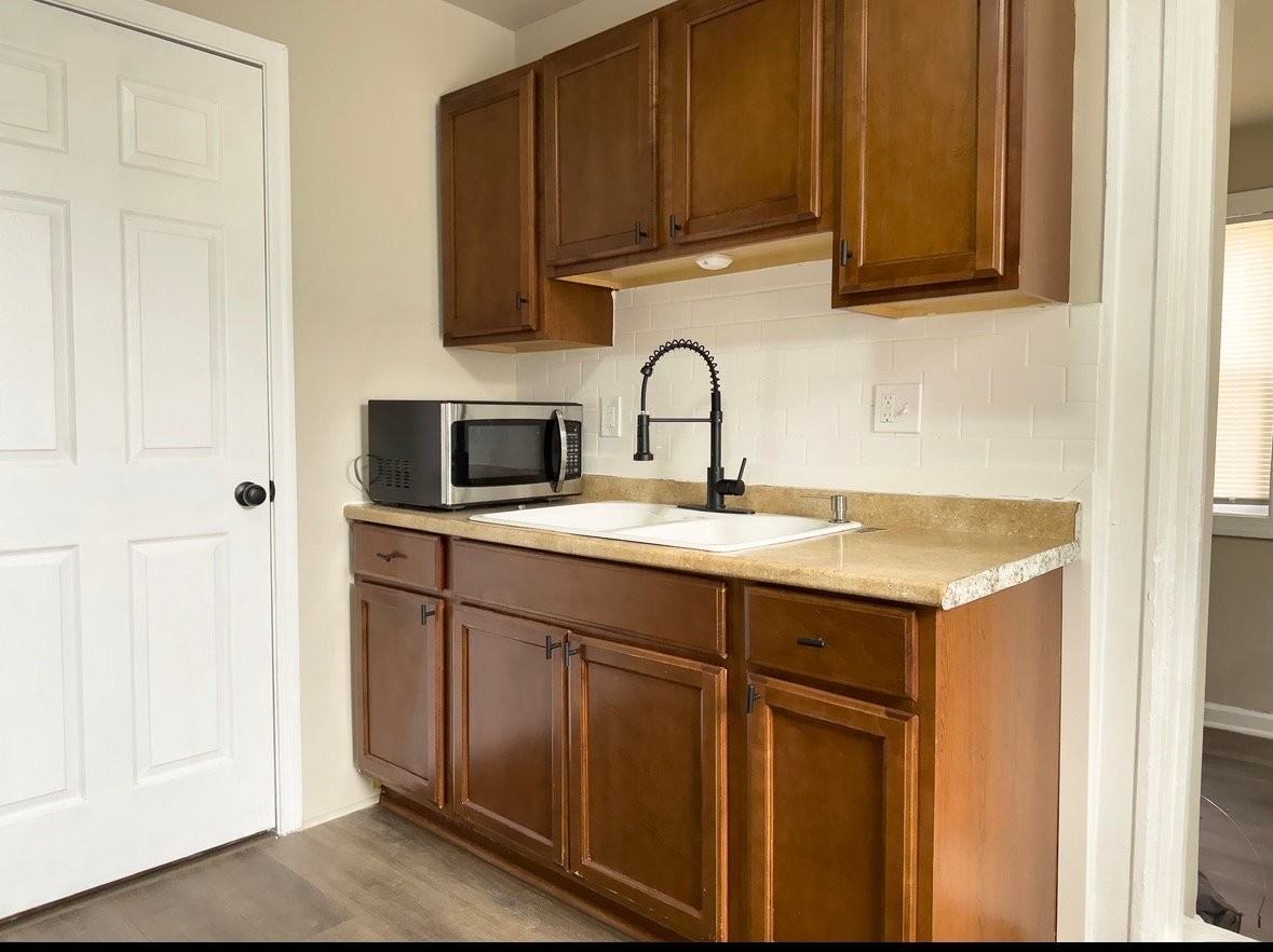 123 Walnut Ave - Photo 3 of 18