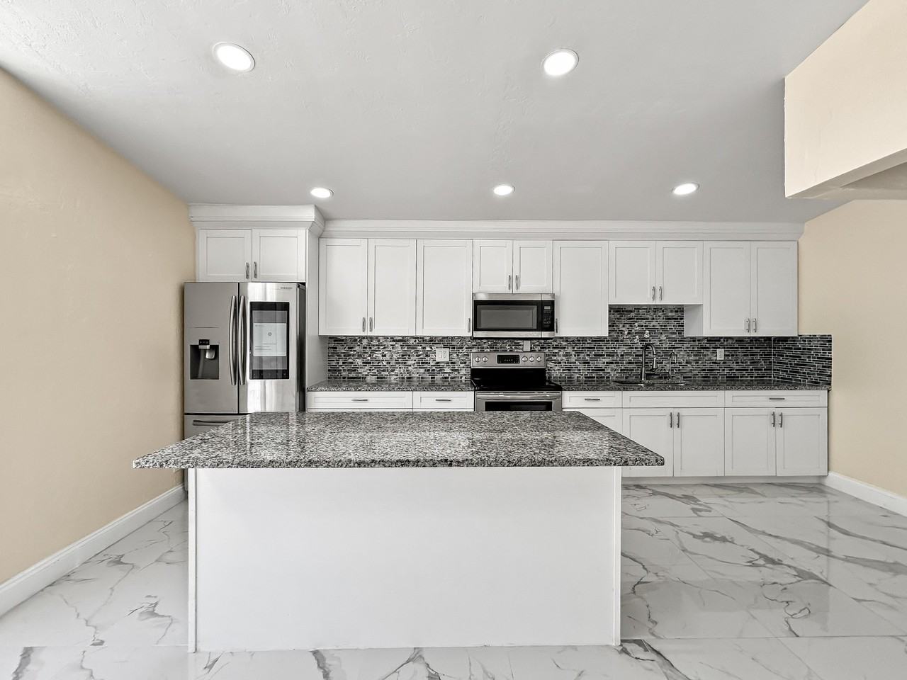 3675 Prudence Dr #B - Photo 6 of 19