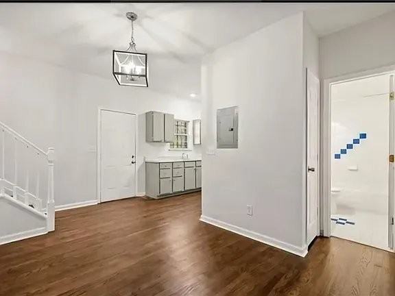 1021 Ada Ave Nw #B - Photo 6 of 16