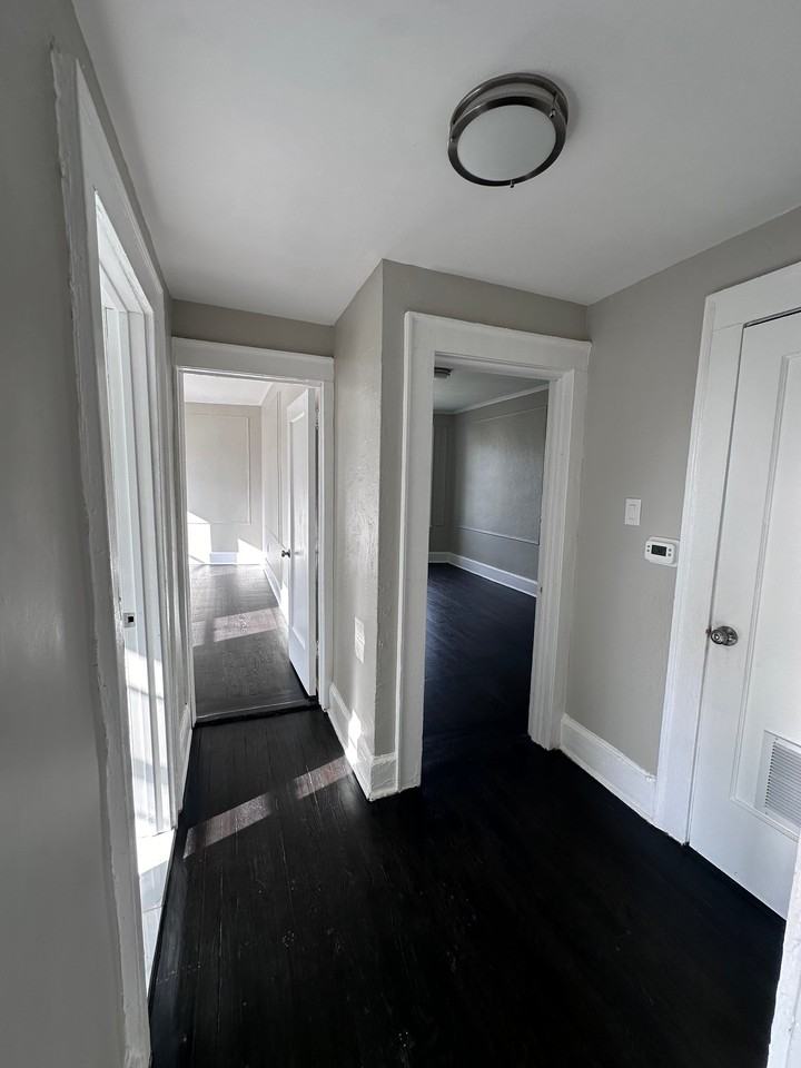 1003 S Orange Ave #305 - Photo 7 of 11