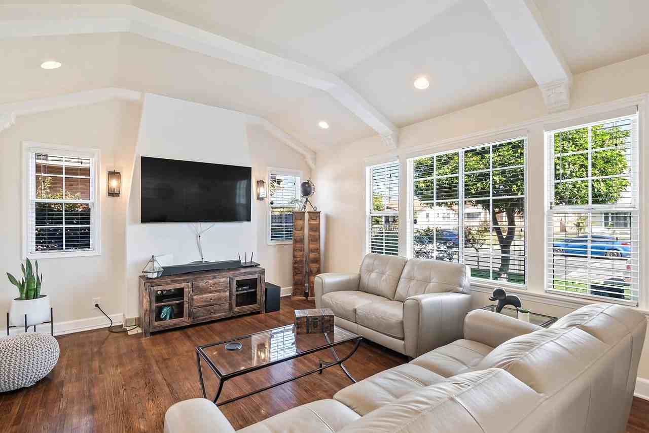 2844 Hill St - Photo 5 of 16