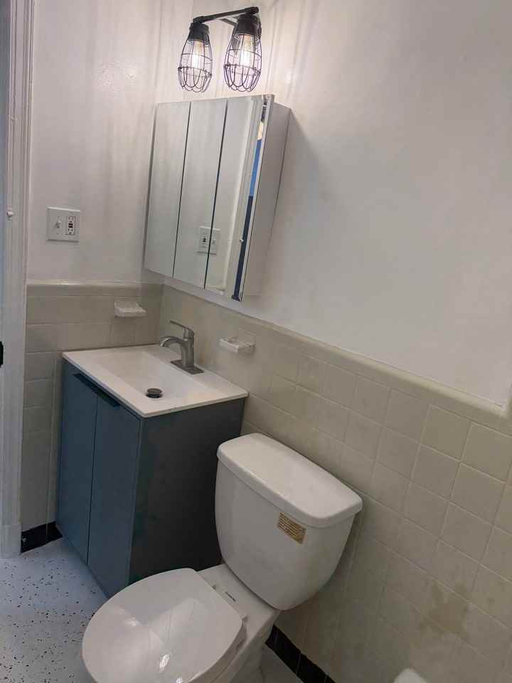 1321 Bryant St Ne #1 - Photo 6 of 10