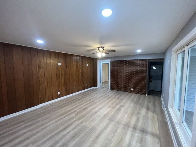 1108 E 9th St #1B - Photo 4 of 16