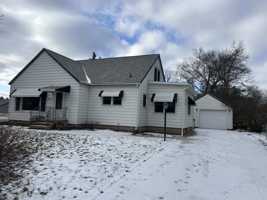 featured image of 2134 Graydon Ave