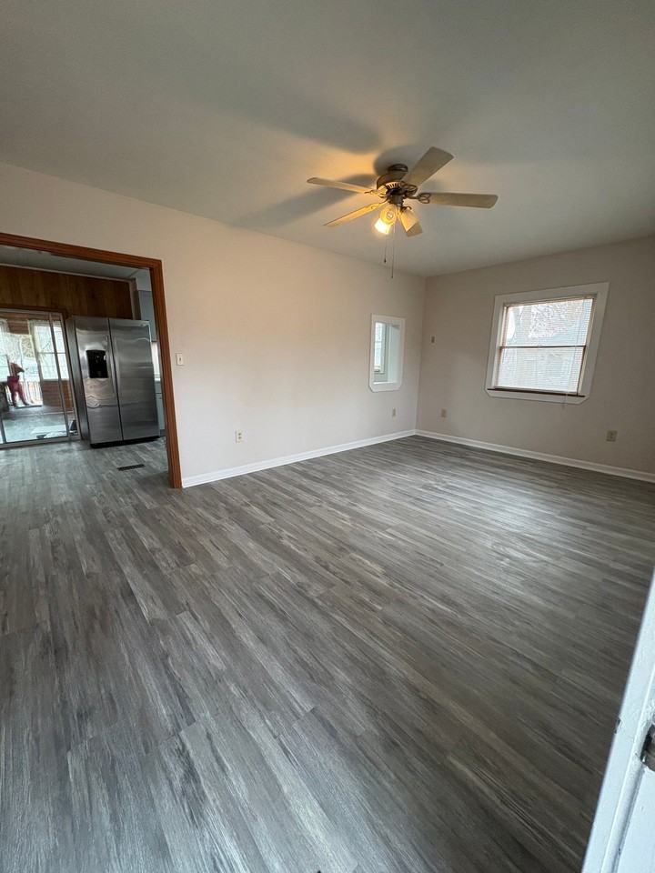 32030 Steele Dr - Photo 4 of 18