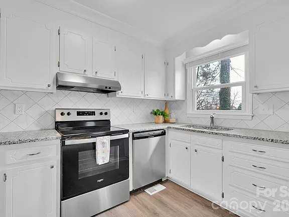 1440 Jodhpur Ct - Photo 5 of 13