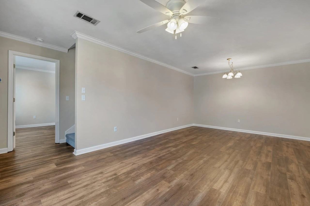 550 Teal Ln - Photo 7 of 20