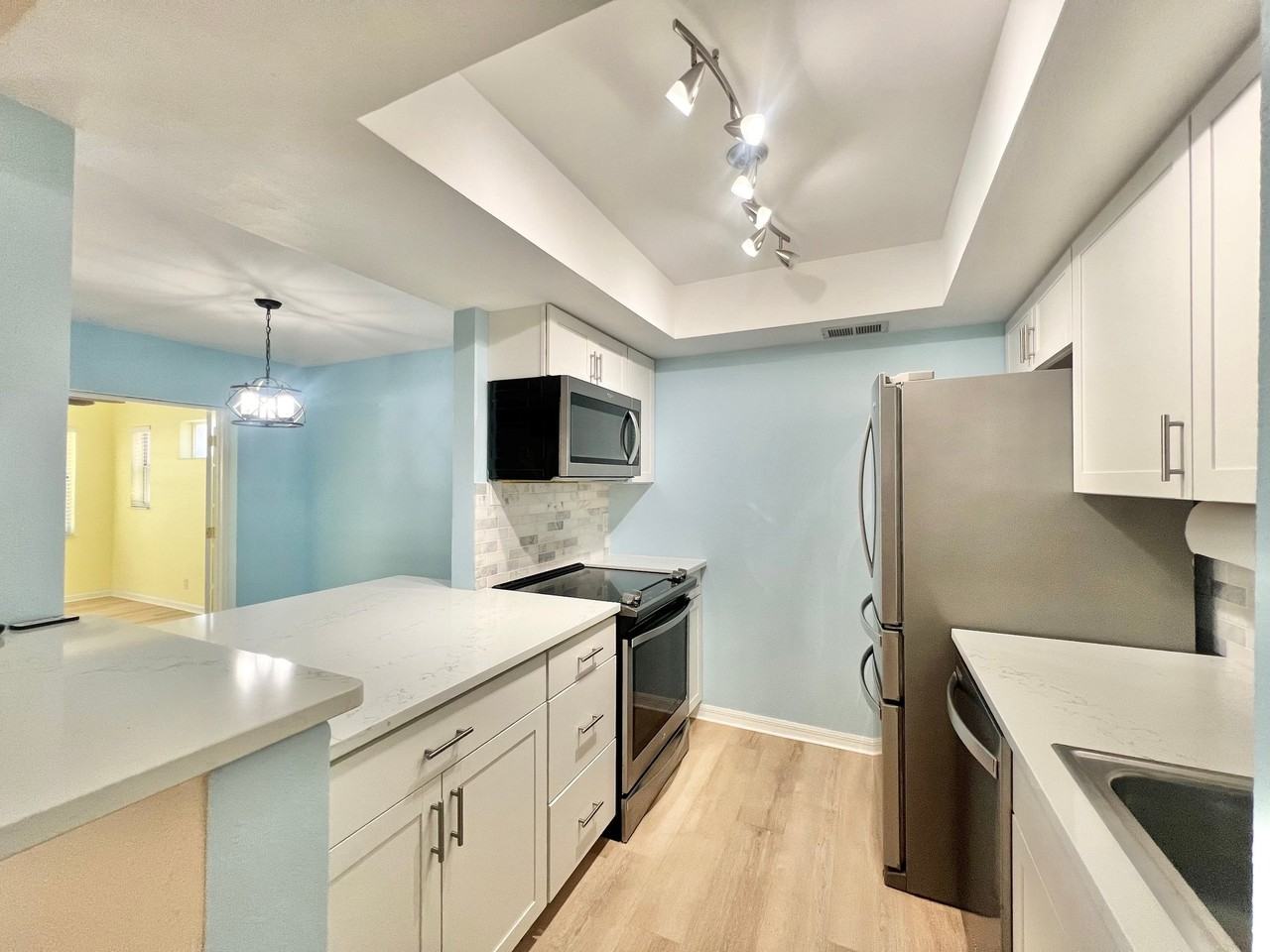 1277 N Mcmullen Booth Rd - Photo 4 of 18