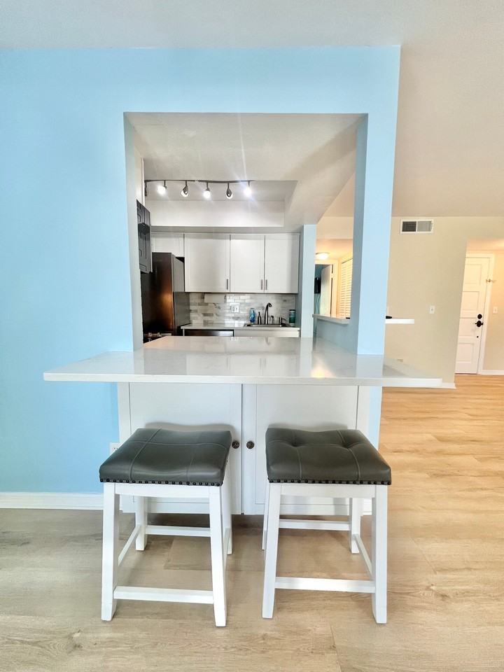 1277 N Mcmullen Booth Rd - Photo 5 of 18