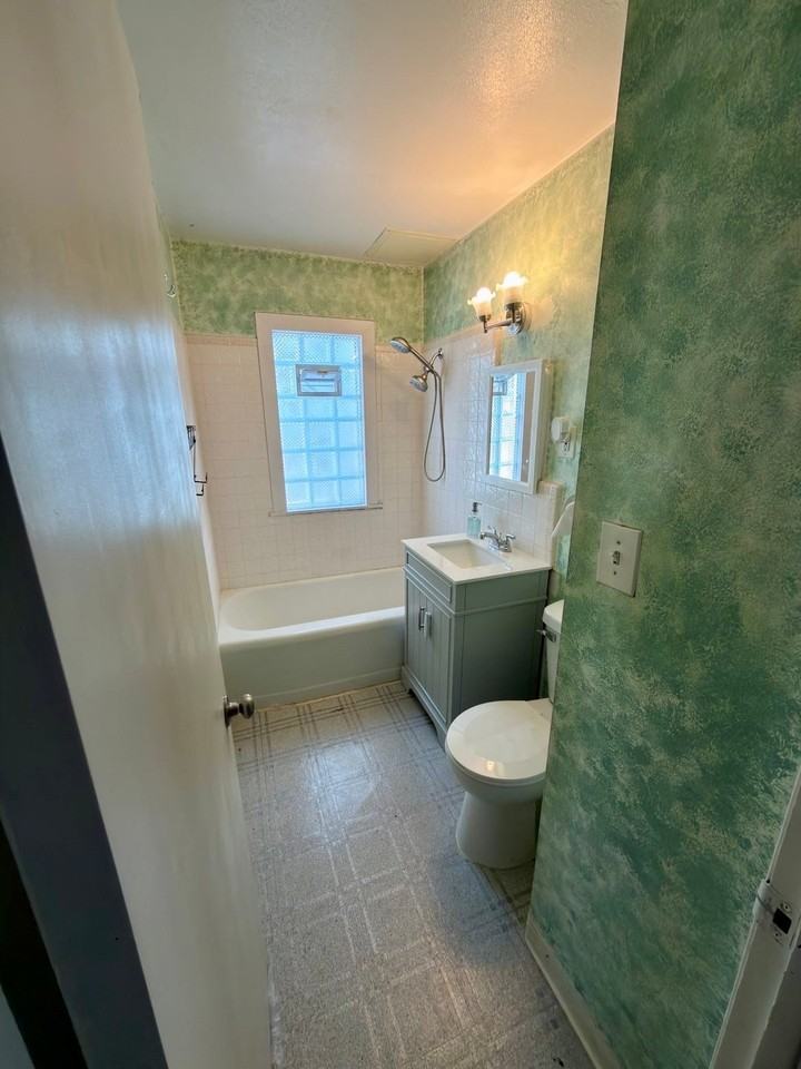 1730 S 71st St #1730 - Photo 5 of 10