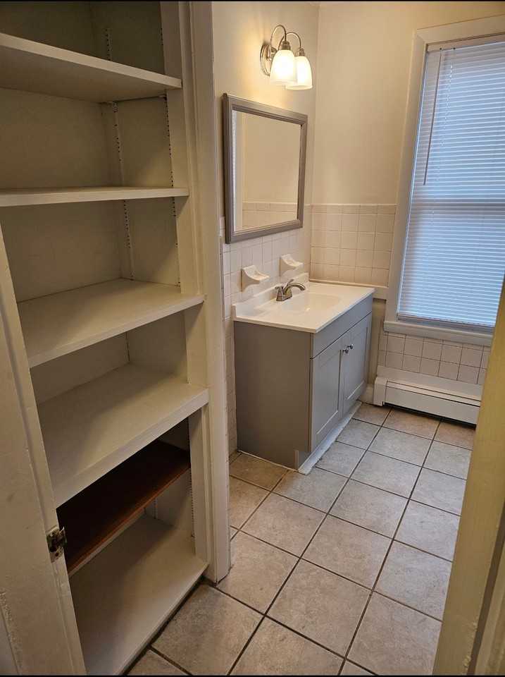 37 Third St #3 - Photo 4 of 7