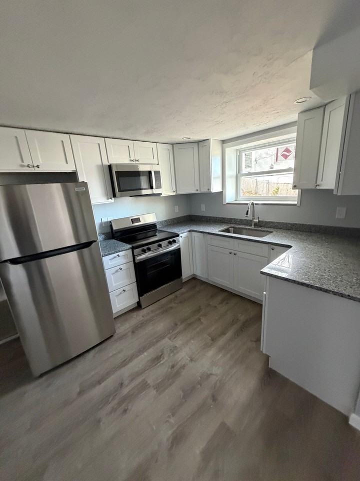 85 Indian Run Rd #1 - Photo 4 of 9