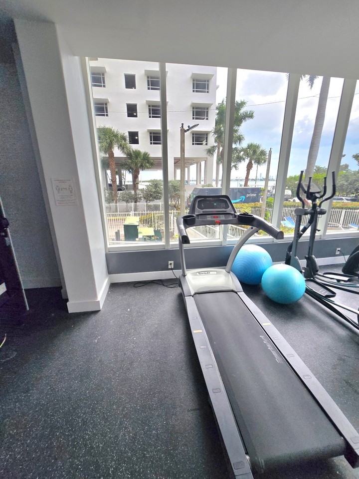 615 Nest - Photo 2 of 7