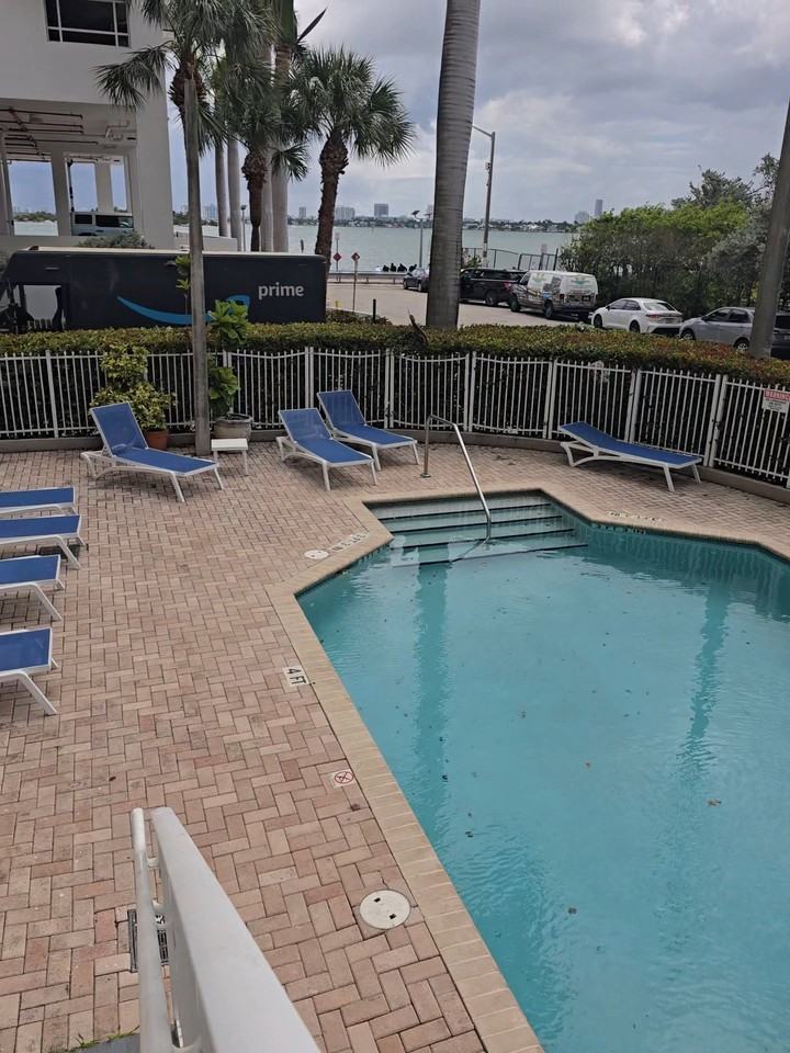 615 Nest - Photo 4 of 7