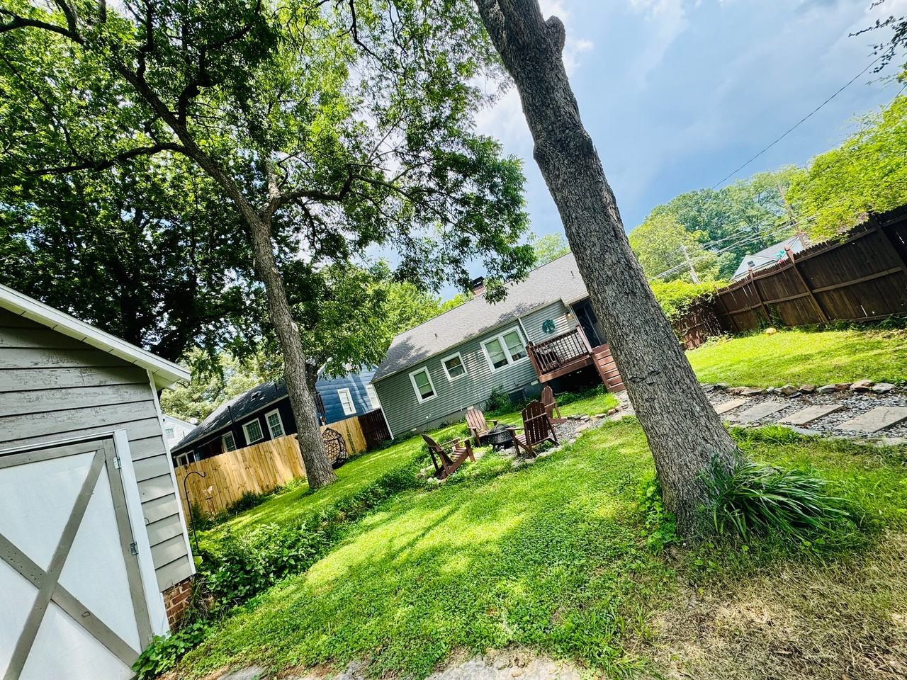 2481 Semmes St - Photo 2 of 11