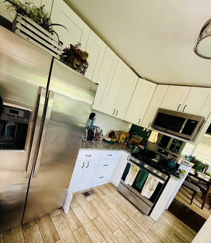 2481 Semmes St - Photo 4 of 11