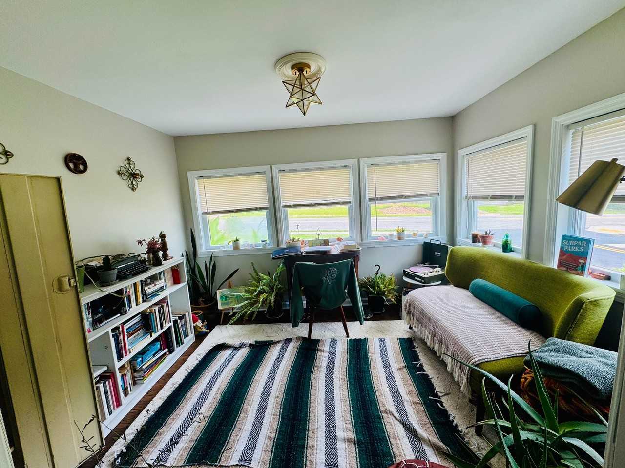 2481 Semmes St - Photo 6 of 11