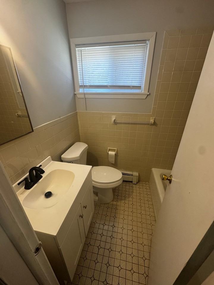 175 South St - Photo 2 of 7