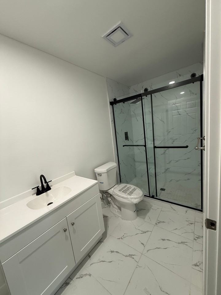 8056 Darby Pl - Photo 2 of 8