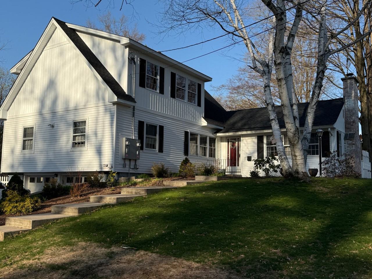 265 Lincoln St #B - Photo 2 of 2