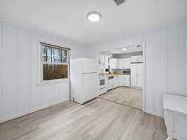 featured image of 3292 Niagara Dr