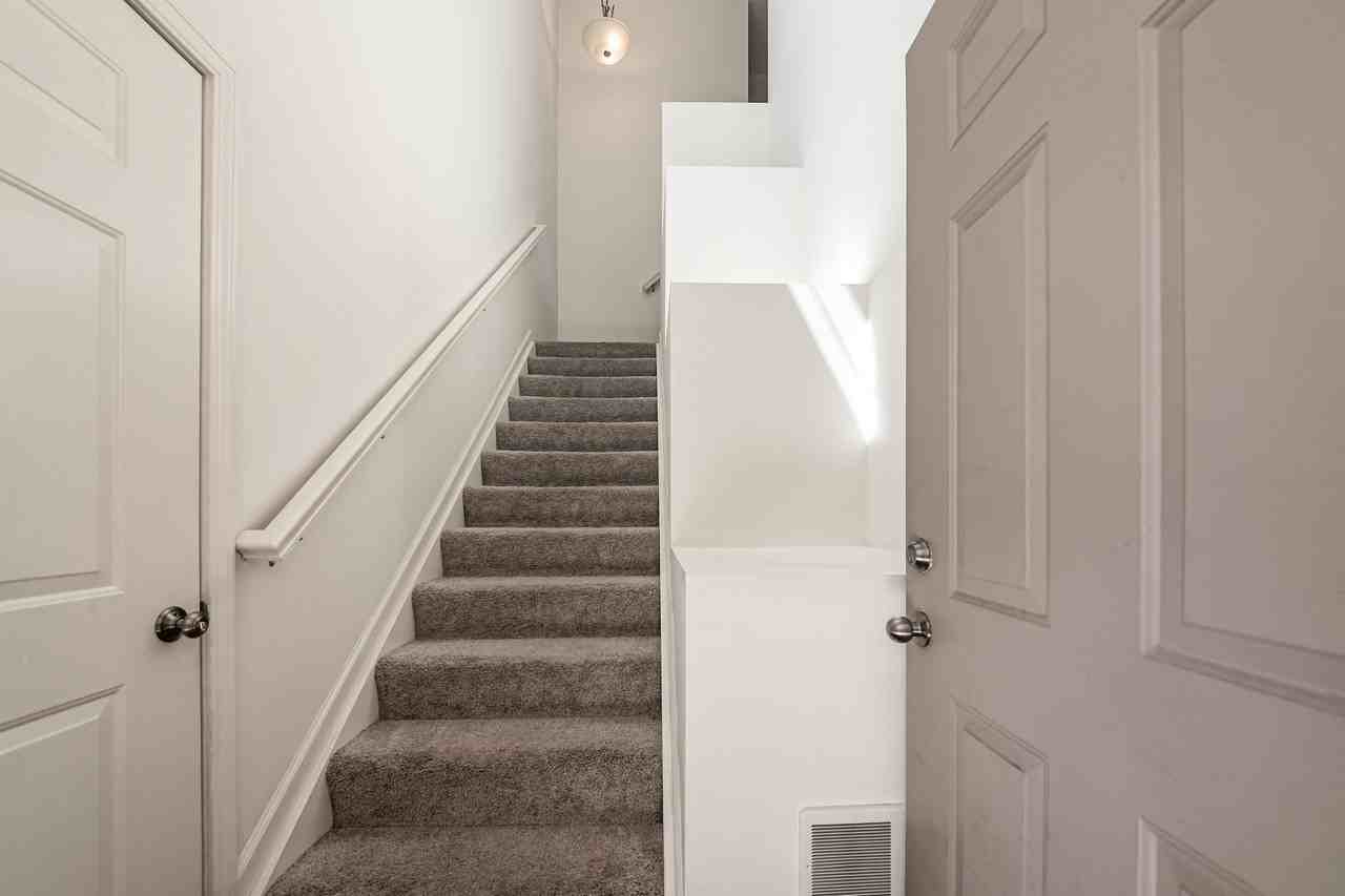 3587 Evelynton Ave - Photo 7 of 46