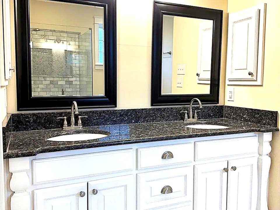 1622 Taylor Blvd - Photo 4 of 6