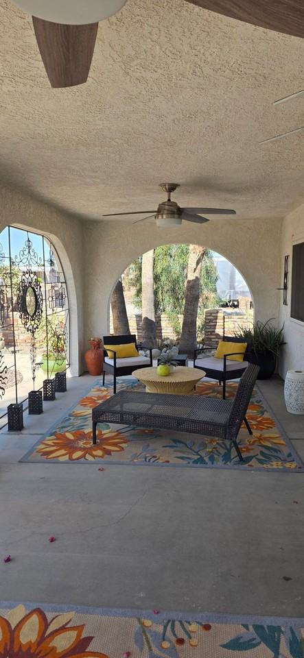 13664 E 45th Ln - Photo 2 of 8