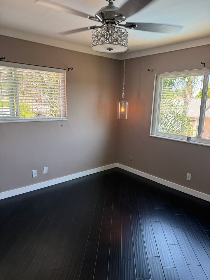 1119 Sonora Ave - Photo 3 of 10