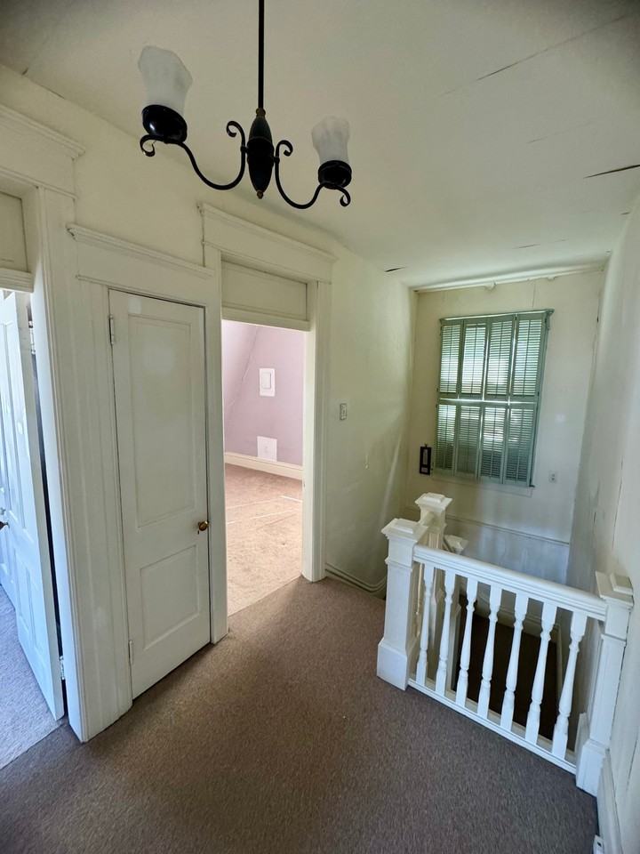 707 Edgewater Ave #2 - Photo 4 of 10