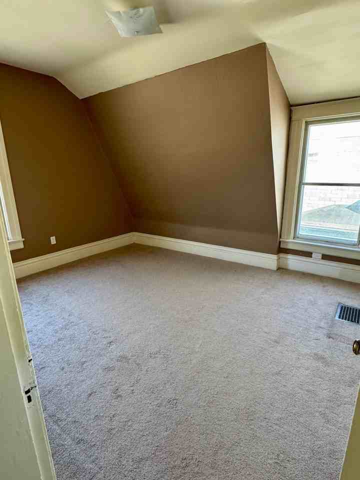 707 Edgewater Ave #2 - Photo 6 of 10