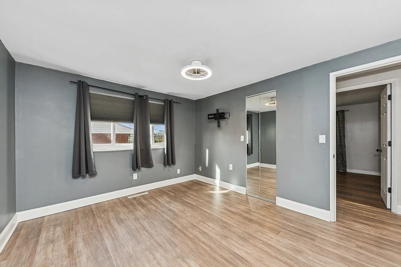 4036 Haverstraw Dr - Photo 4 of 9