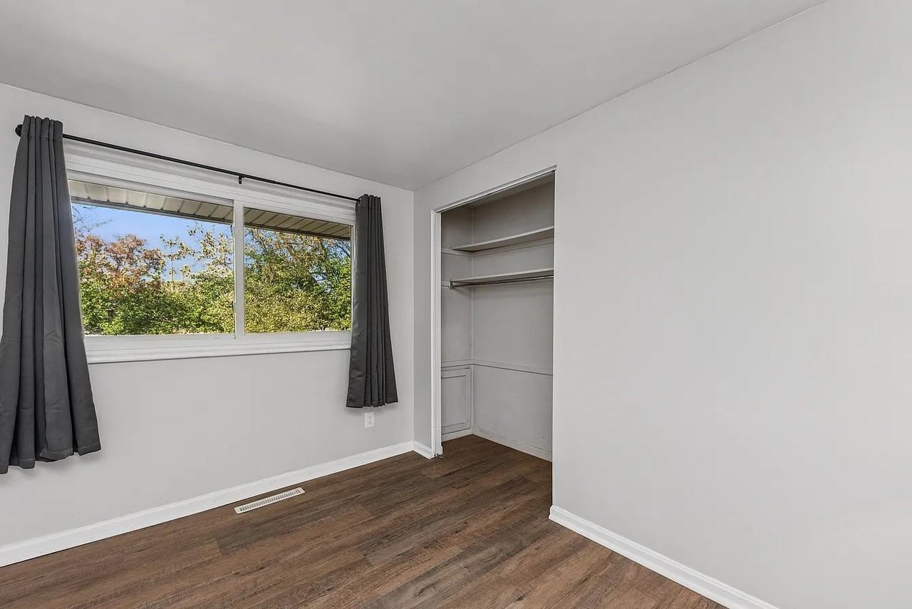 4036 Haverstraw Dr - Photo 7 of 9