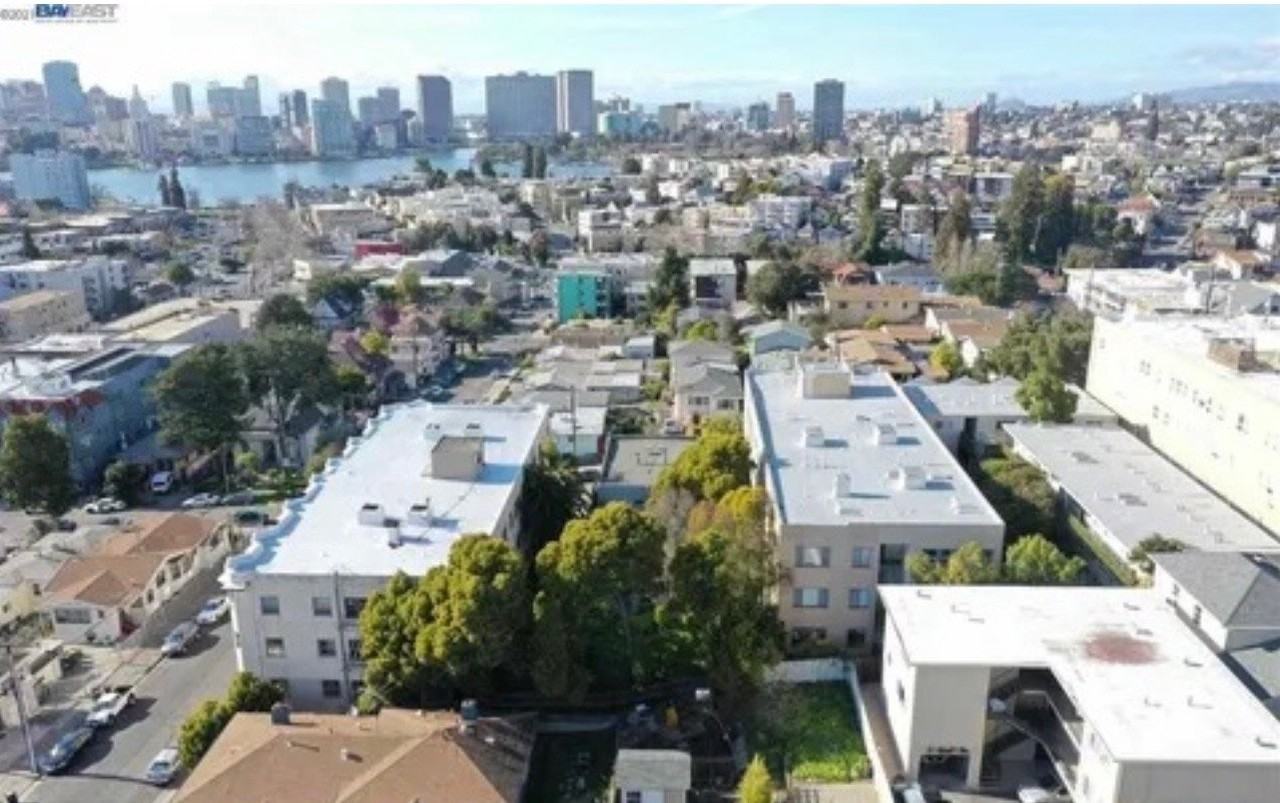 1914 6th Ave #2 - Photo 3 of 16