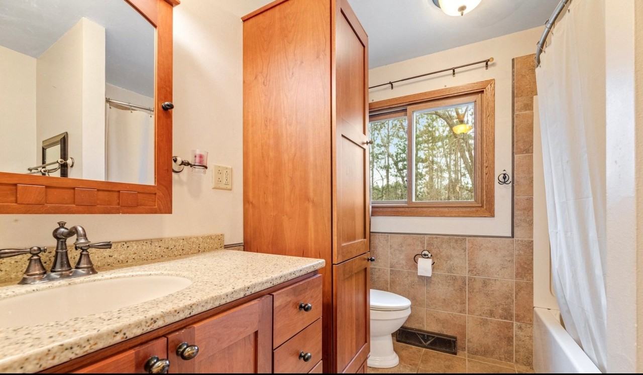 21923 Fleming Ave - Photo 5 of 10