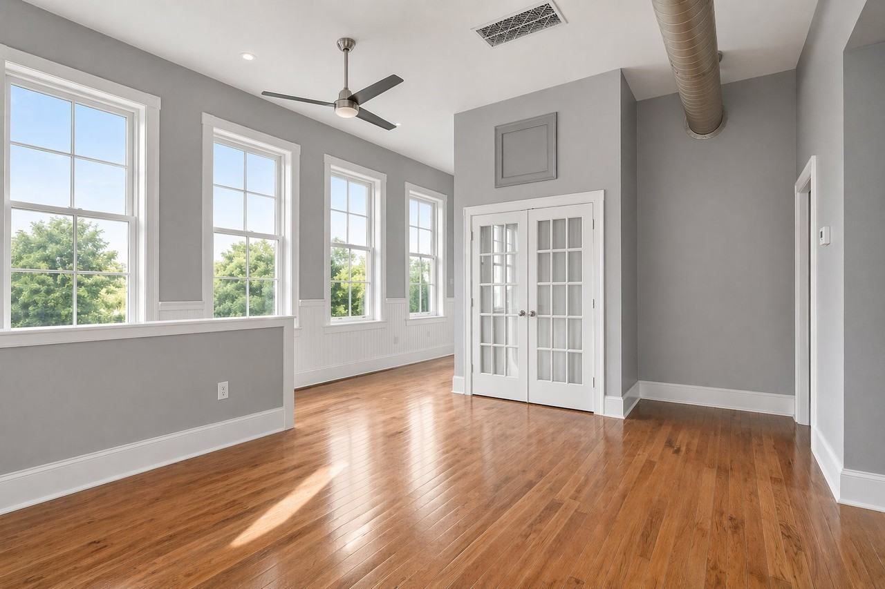 124 W Bank St #B - Photo 2 of 20