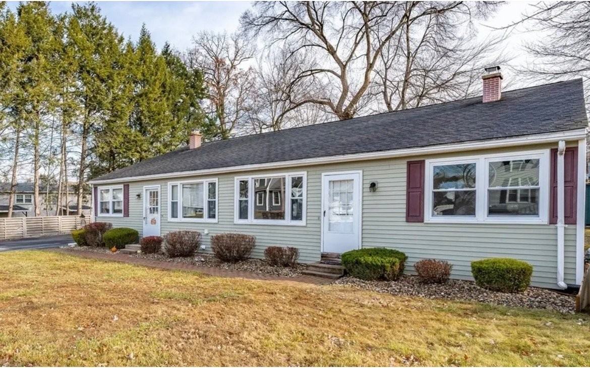 11 Hope Farms Dr - Photo 2 of 17