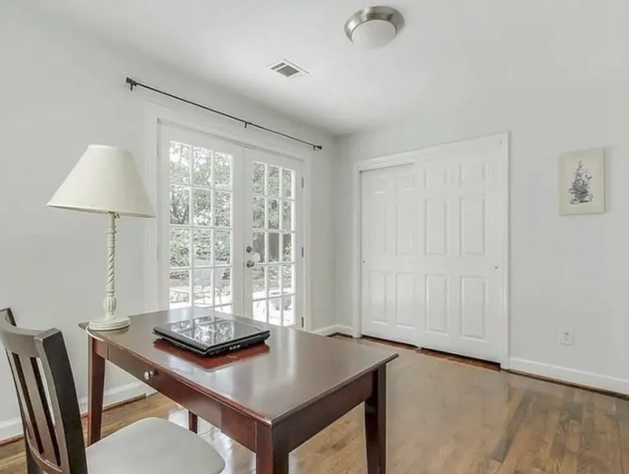 121 Lockwood Ter - Photo 7 of 10