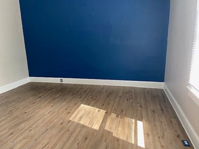 1105 Ewing Blvd - Photo 3 of 6