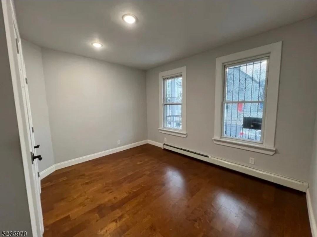 508 Fulton St #1 - Photo 3 of 11
