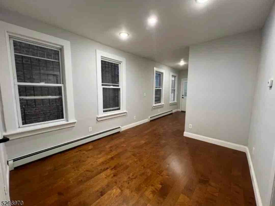 508 Fulton St #1 - Photo 6 of 11