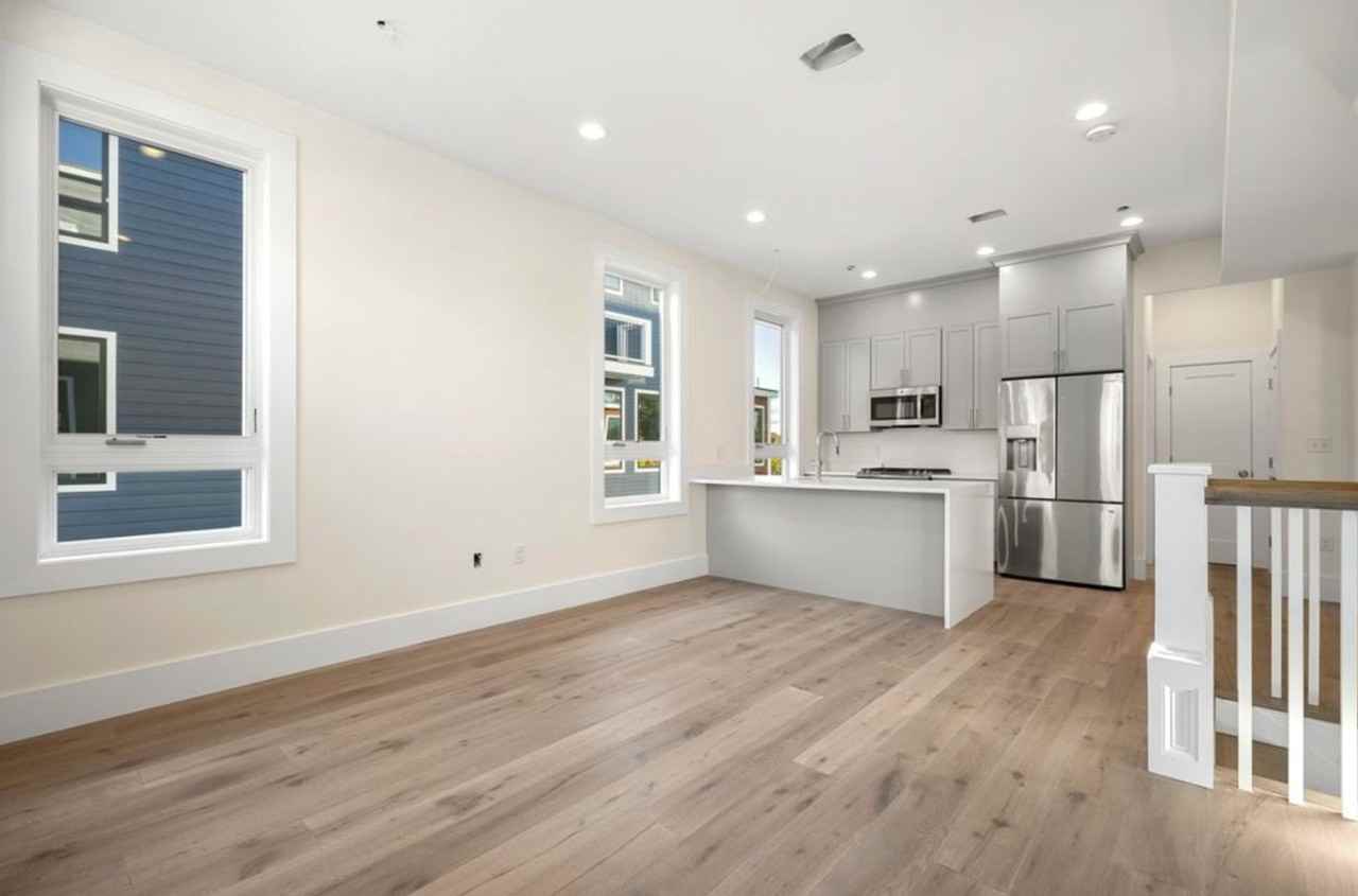 120 School St #1 - Photo 2 of 9