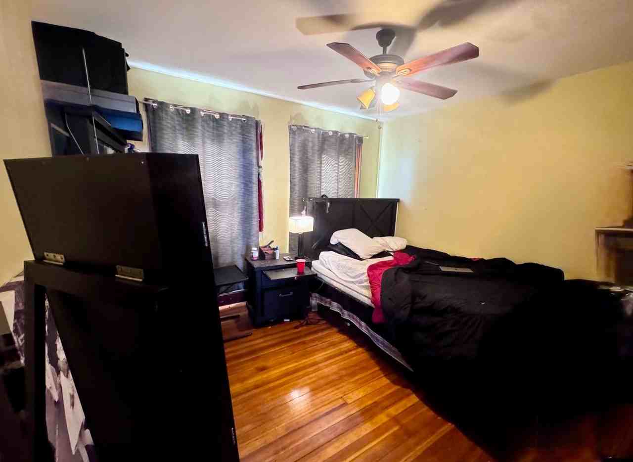 141 Whitwell St #1 - Photo 7 of 7